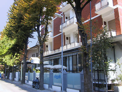 Hotel BROWN / ATRIUM