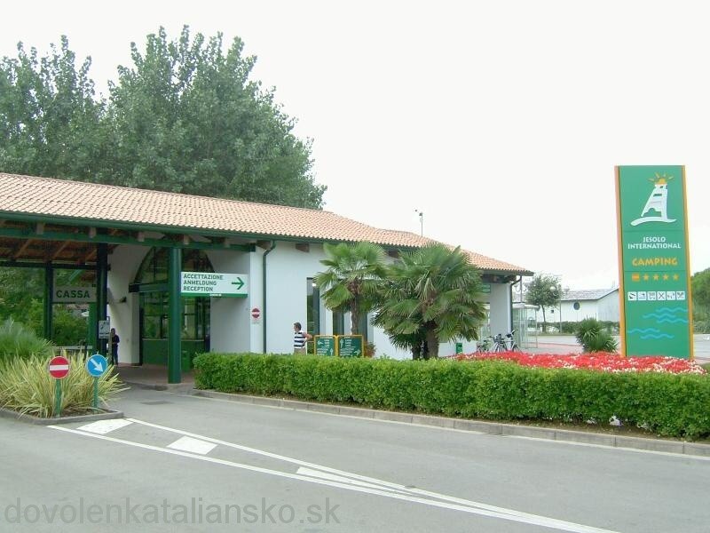 img00042.jpg
