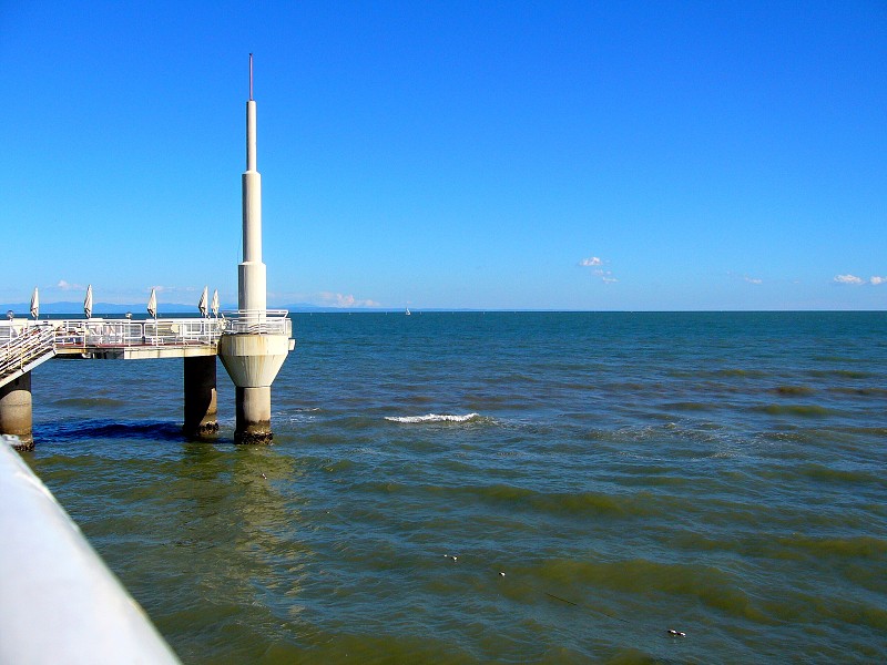img00017.jpg