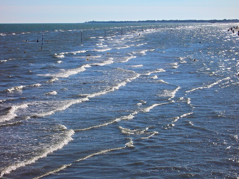 img00027.jpg