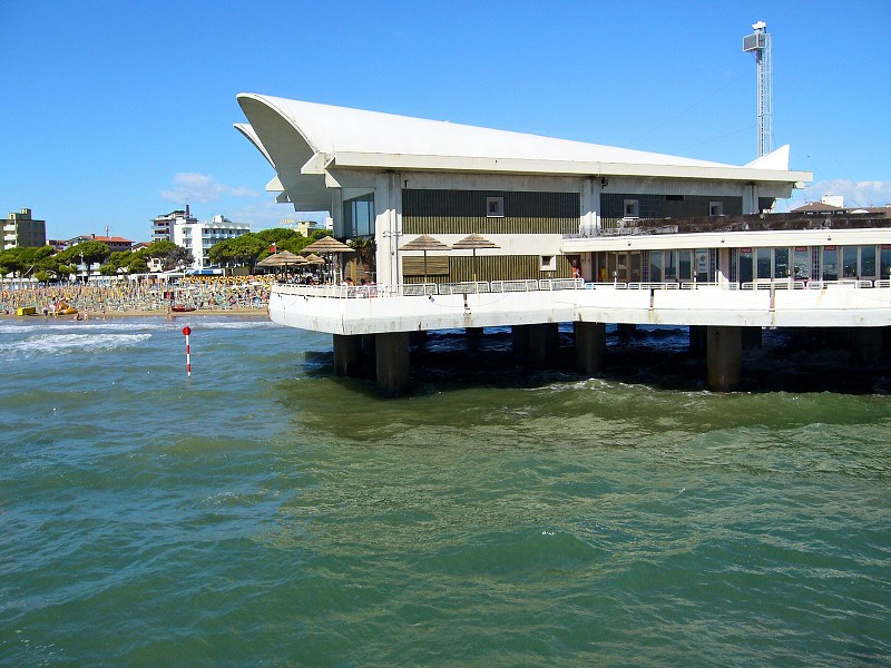 img00065.jpg