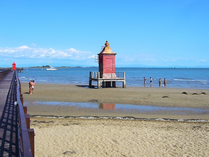 img00013.jpg