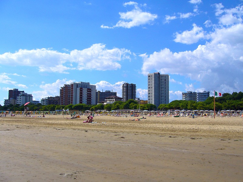 img00026.jpg