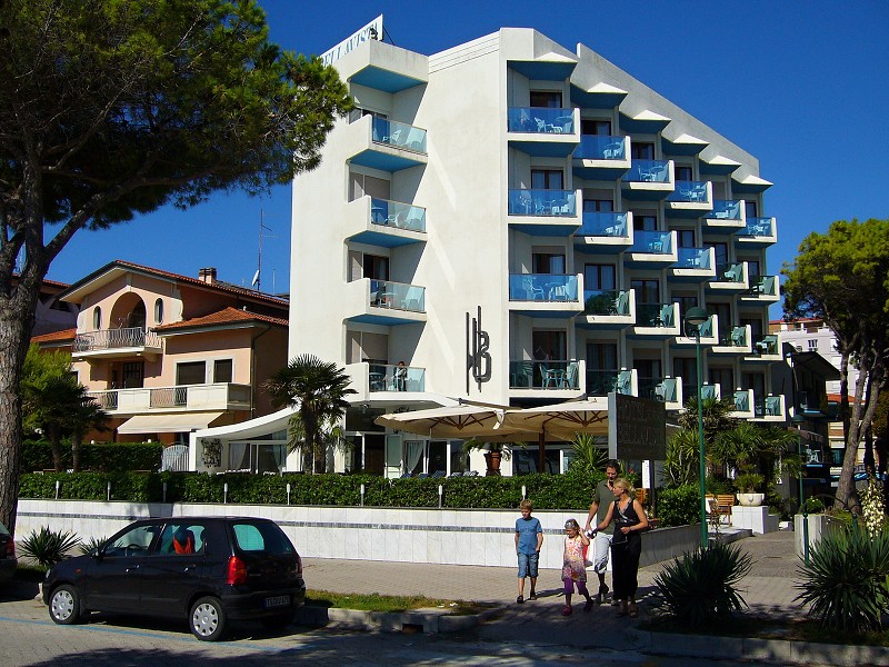 img00040.jpg
