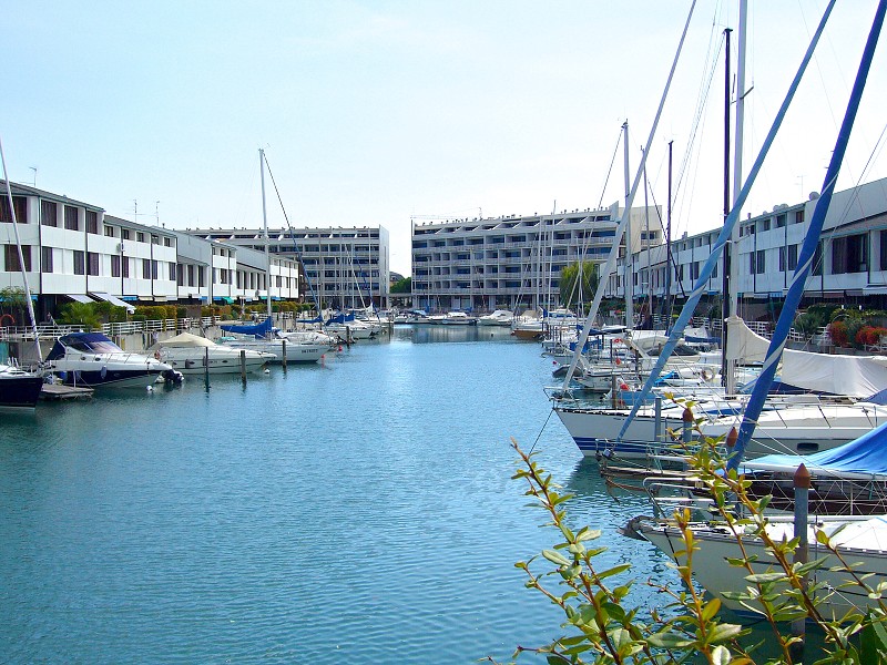 img00054.jpg