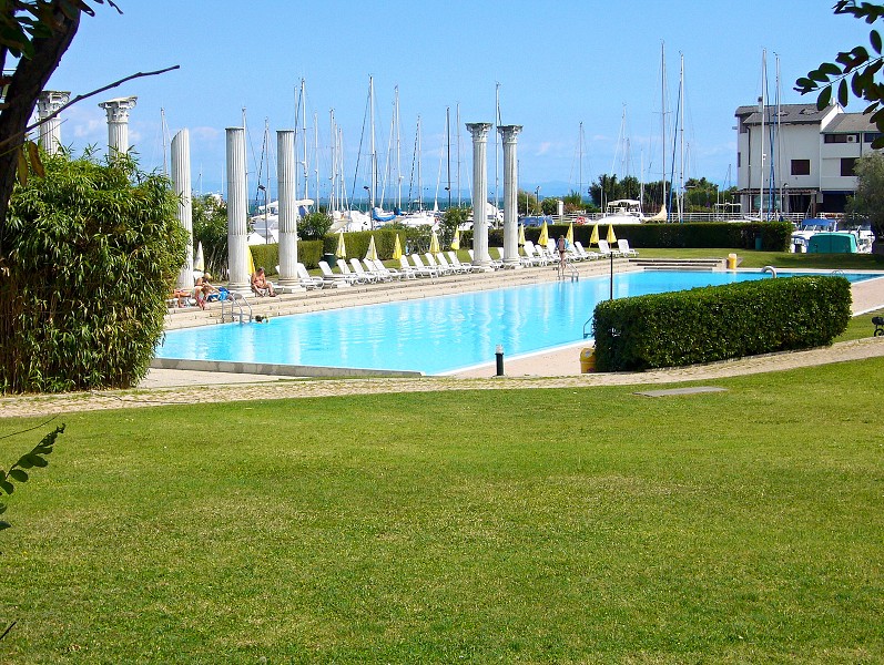 img00055.jpg