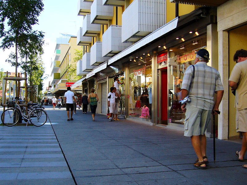 img00006.jpg