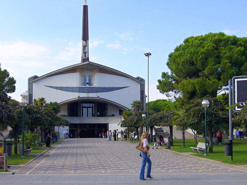 img00027.jpg